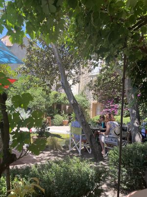   at Qui L'eût Cru in Ramatuelle