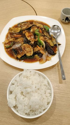 Eggplant in black pepper sauce at Saikō Chūbo - 菜香厨房 富山店（サイコウチュウボウ） in Toyama