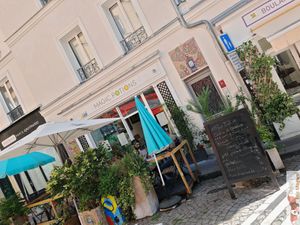 FAcade at Magic Potions in Paris