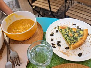 Vegan soep vega quiche at Magic Potions in Paris