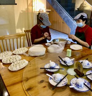Dumpling makers  at Vidatang Vegetarian Restaurant - 一道汤素食馆 in Haikou
