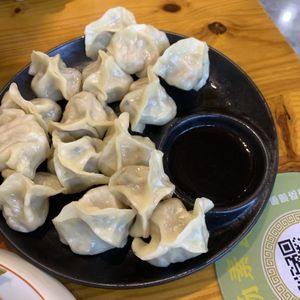 De dumplings vers gemaakt   at Vidatang Vegetarian Restaurant - 一道汤素食馆 in Haikou