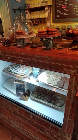 Lots of raw/vegan/gf options at Eco-Bean Organic Coffee House in Tarpon Springs