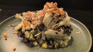 Charred cauliflower at Lamp & Shade in Orlando