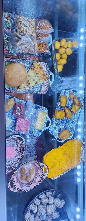 Apart from meals they have pastries, snacks etc. Some have dairy milk so ask. at Veggie Castle in Reliance