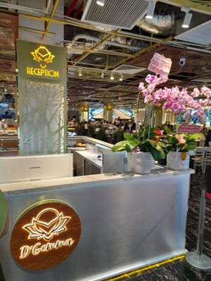 Inside at Nhà Hàng Chay Buffet D'GEMMA in Ho Chi Minh City