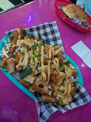 Vegan Chick'n loaded fries at Cafe La Wheels in Seaford