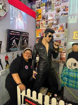  at Cafe La Wheels in Seaford