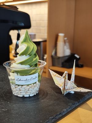 Matcha & vanilla flavour at Akushu Cafe ORGANIC - 握手カフェオーガニック in Hiroshima
