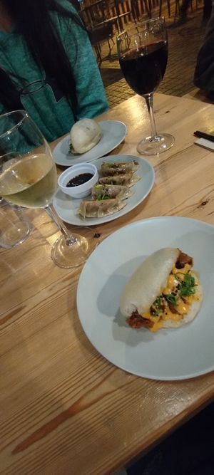 Bao y gyozas at Sopa - Boronat in Barcelona
