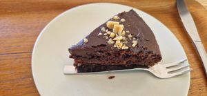 Pastís de plàtan amb cacauet i cacau at Sopa - Boronat in Barcelona