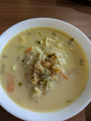 Coconut milk soup at Sopa - Boronat in Barcelona