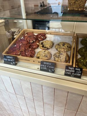  cakes + cookies  at SOA Champs-de-Mars in Paris