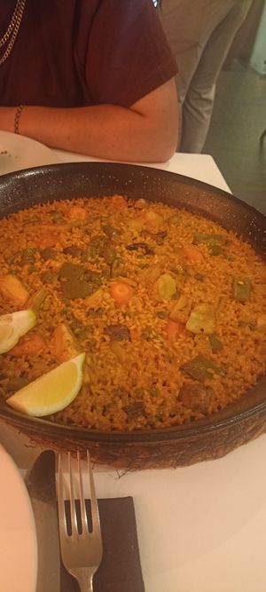 Vegan paella (paella de verduras) at El Gosto del Gourmet in Alicante