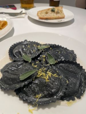 Ravilli neri  at 26KG in Barcelona