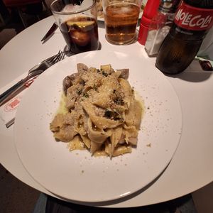 Pasta con funghi at 26KG in Barcelona