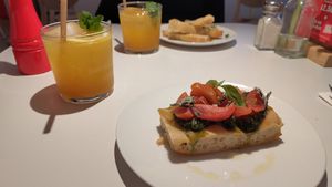 Bruschetta Genovese and Focaccia Toscana at 26KG in Barcelona