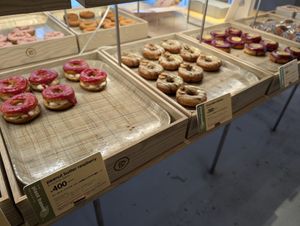 vegan options labelled at koé donuts in Kyoto