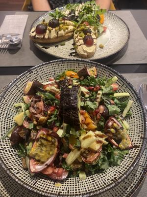 The vegan salad is amazingg  at Le Coin Libanais in Cherbourg-en-cotentin