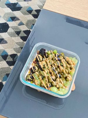 Lleva tu tupper para no usar desechables  at LILO Bowl Bar in Queretaro