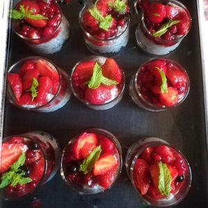 Chia coco, gelée de rhubarbe 🍓 at Virginie's Café in Nantes