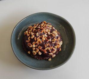 Hazelnut tartlet at Lente - Vegan Patisserie in Gouda