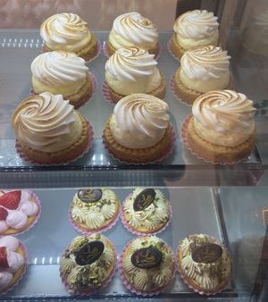 Some tartelettes on Friday 2 May 2025. The lemon merengue one is delicious! Creamy, fresh/fruity and not too sweet. The pistachio tartelette didn’t have a lot of flavour and the bottom was a bit dry. at Lente - Vegan Patisserie in Gouda