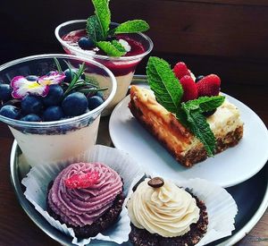 Raw vegan dezerty a homemade dezerty at Lucky's Vege Bistro in Trebic