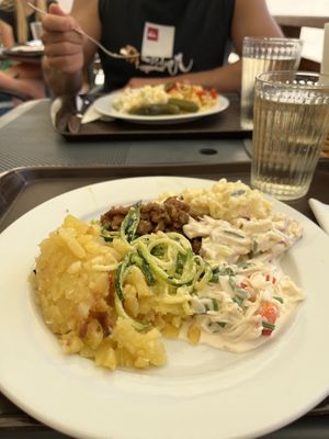 Pay per weight food   at Lucky's Vege Bistro in Trebic