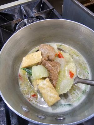 Green curry with Winter Melon (don't have put some Squash instead) at Gindee's Vegan - Maybe closed in San Antonio