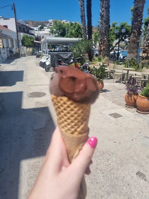 Vegan Chocolate ice cream at Daphne's in Patmos