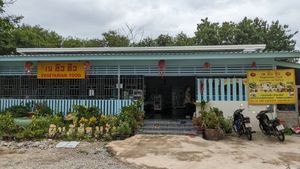 Front view at J Chill Chill Vegetarian Restaurant in Nong Khai