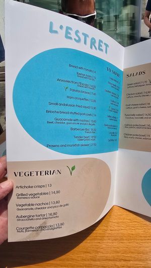 Menu - vegan is not mentioned, but several vegetarian options are vegan at L'Estret in Palafrugell