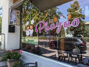 Storefront at Phayao in Koeniz