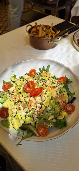 Vegan salad at Palm Tree  in Cascais