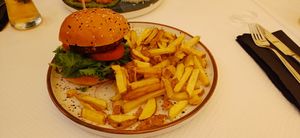 Vegan burger at Palm Tree  in Cascais