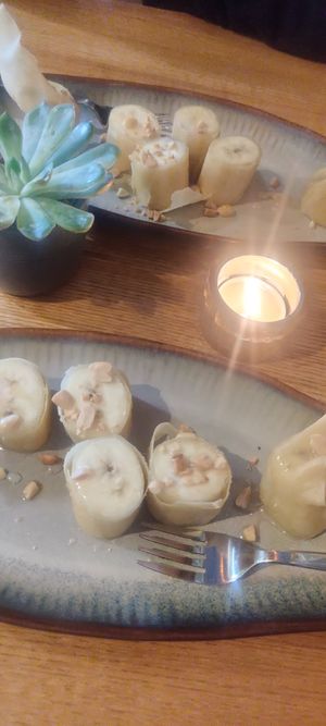 Gebackene Bananen at Bödhi in Leipzig