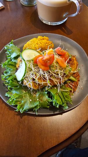  at Frøken Mandag in Gjoevik