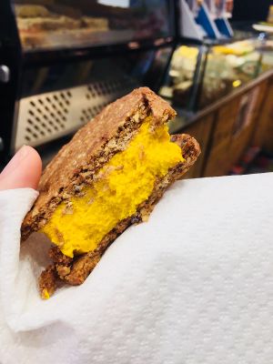 Turmeric ice cream sandwich   at Natural Food in Lugano