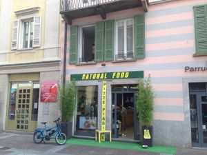 New location entrance at Via Al Forte 2 at Natural Food in Lugano