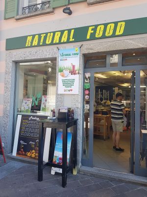 All Vegan - was soll ich da nur nehmen??? 🤔☺️🌱 at Natural Food in Lugano