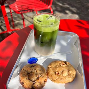 chocolate cookie & hazelnut cookie, matcha latte witg oat milk  at Milo's Cookies in Basel