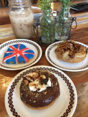 Chai, donuts and sugar cookie at Cashew in Chattanooga
