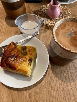 Rhubarb-lemon cake & americano and oat milk at Queen Beans in Uppsala