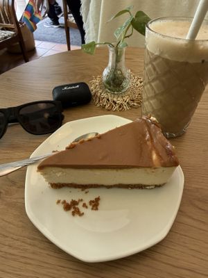 Biscoff cheesecake  at Queen Beans in Uppsala