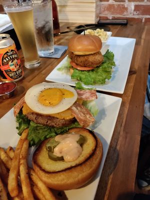 Perfect vegan stick-to-your-ribs comfort food. We ordered the royale burger and fried chicken sandwich, both of which were excellent. at MoonShine in Cocoa