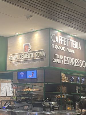 Name  at FCO - Semplicemente Roma - T3 in Fiumicino