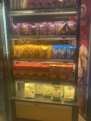 Snacks   at FCO - Semplicemente Roma - T3 in Fiumicino