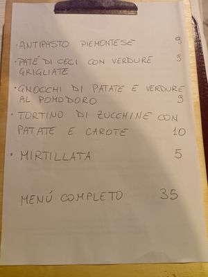 Vegane Speisekarte zur Auswahl at Agriturismo II Frutto Permesso in Bibiana