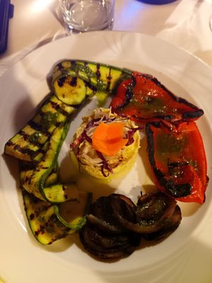 Zucchini, Paprika und Kichererbsen Püree at Agriturismo II Frutto Permesso in Bibiana